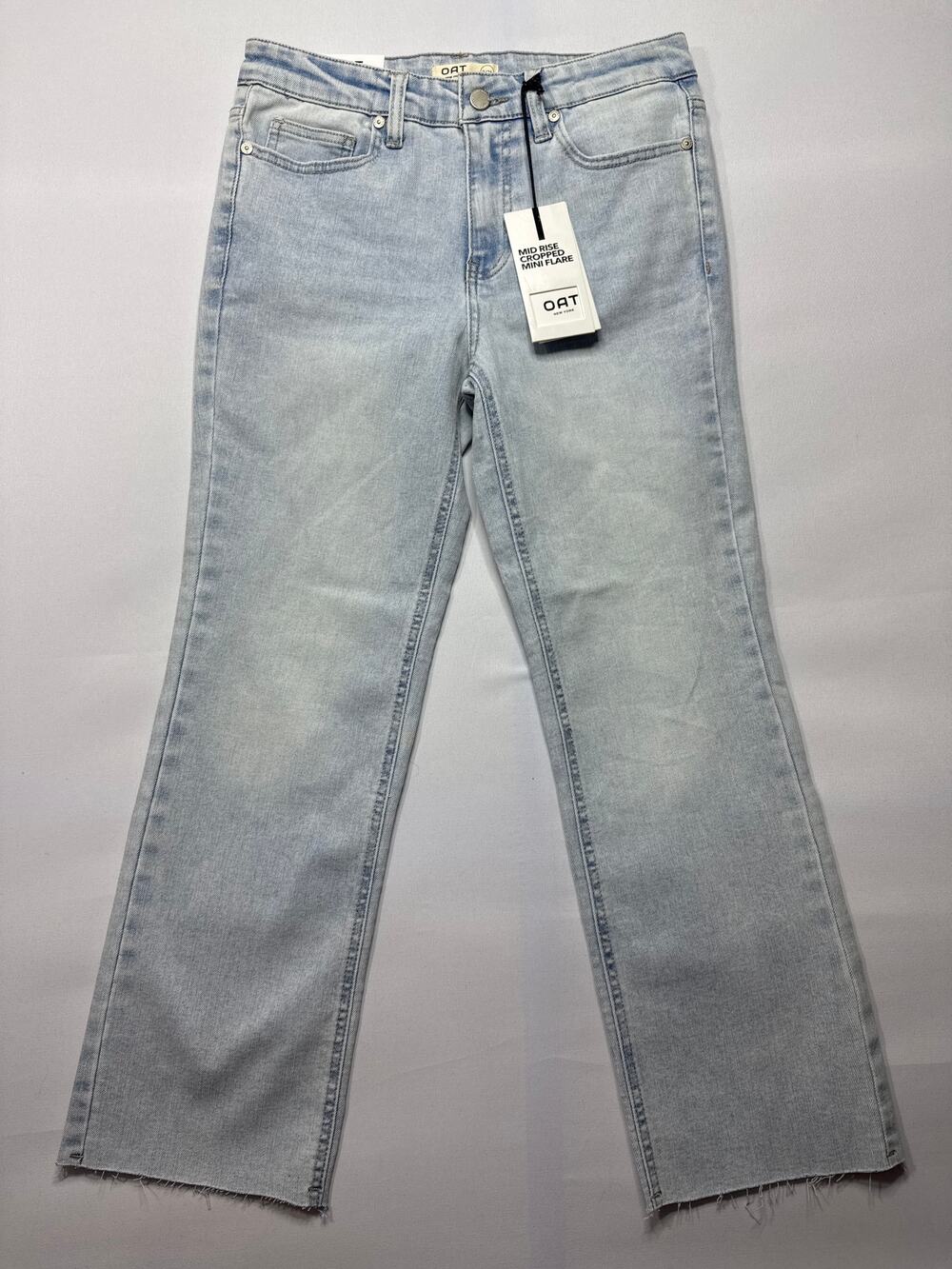 NWT OAT New York Women's Mid Rise Cropped Mini Flare Jeans - Size 2/26 (28x25)*